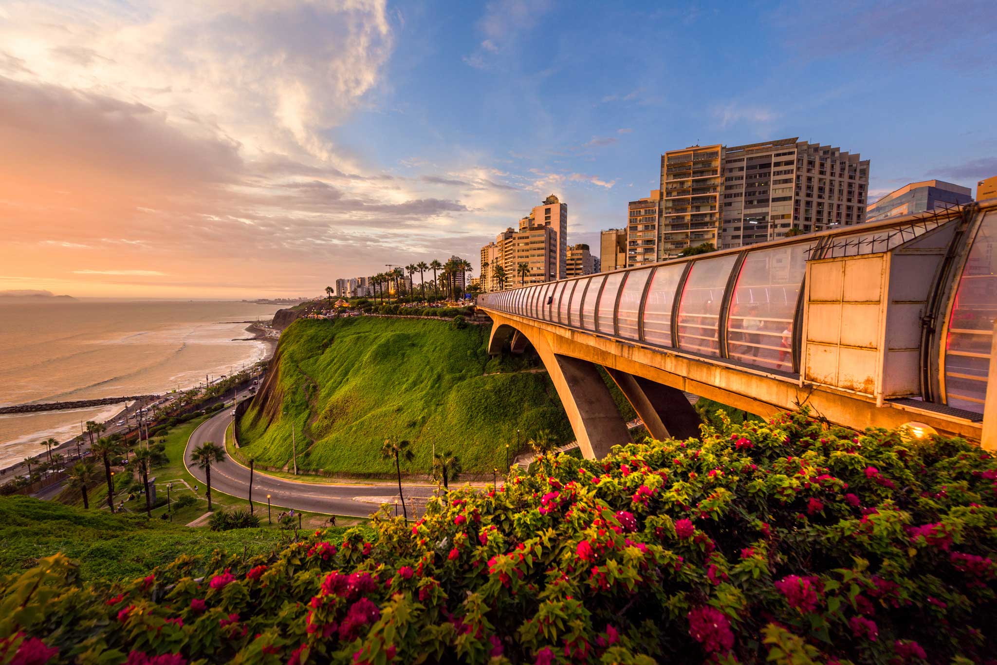 Villena bridge, Lima, Peru. Photo: iStock.com/Christian Vinces